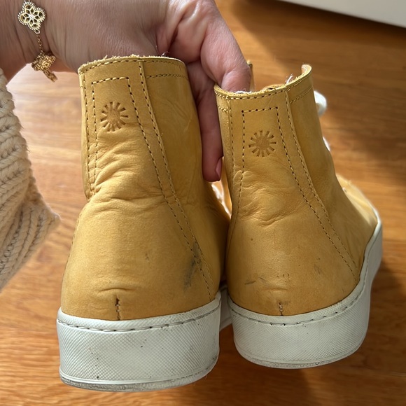 LF MARKEY Nubuck Hi-top sneaker - Picture 4 of 7